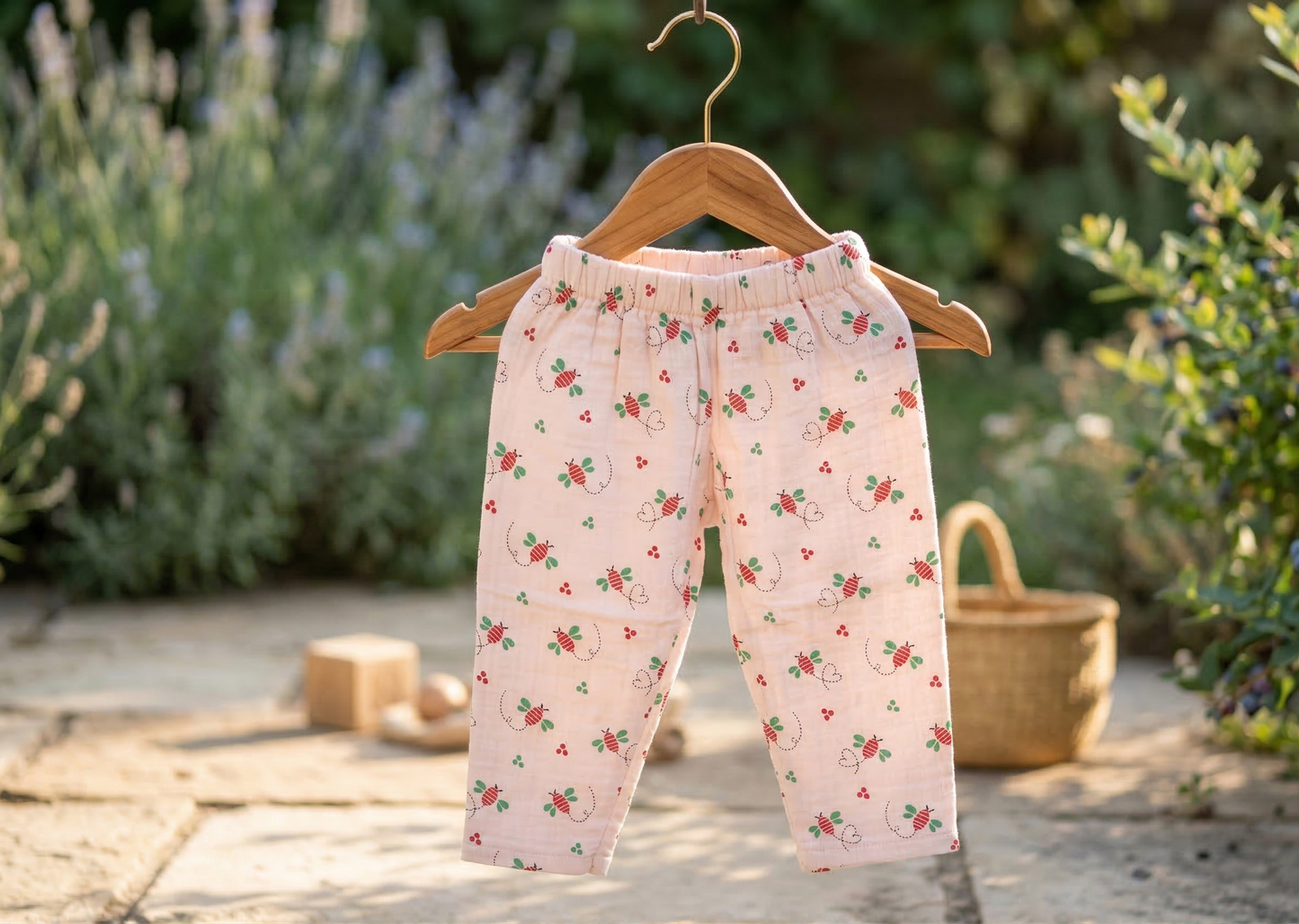 Busy Bee Organic Muslin Cord Set